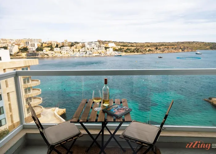 Seashore Stays - Stunning Apartments Right By The Sea