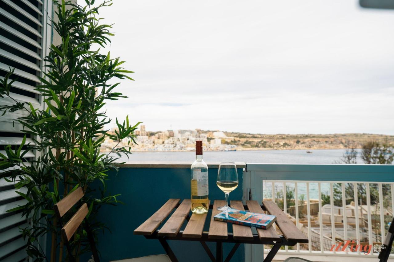 Seashore - Stunning Right By the sea *